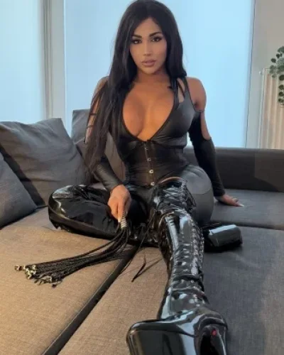 Ximena photo 11, latino, athletic, blonde hair, 170 cm, 72 kg, Large bust, Hong Kong