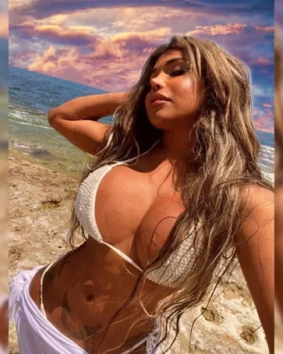 Ximena photo 8, latino, athletic, blonde hair, 170 cm, 72 kg, Large bust, Hong Kong