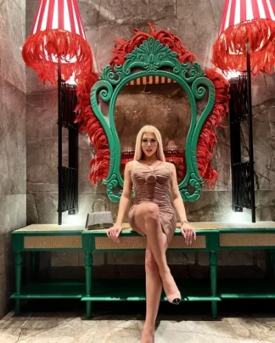 Lika photo 6, latino, average, blonde hair, 170 cm, 65 kg, Large bust, Hong Kong