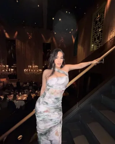 Emiliana photo 68, european, athletic, black hair, 170 cm, 68 kg, Large bust, Hong Kong