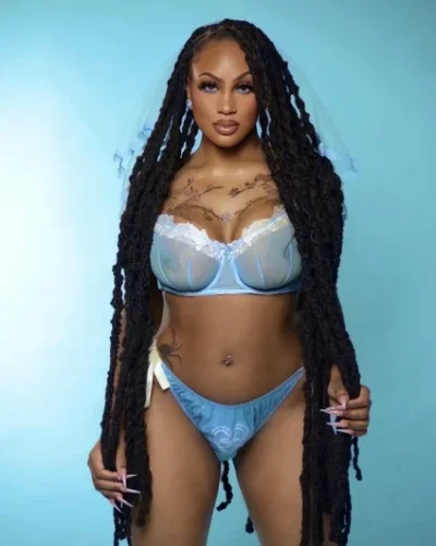 Naomi photo 7, mixed, curvy, black hair, 164 cm, 81 kg, Large bust, Hong Kong