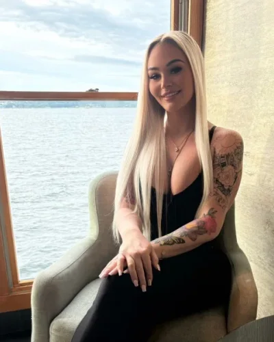 Kelsey photo 40, european, curvy, blonde hair, 170 cm, 77 kg, Large bust, Hong Kong
