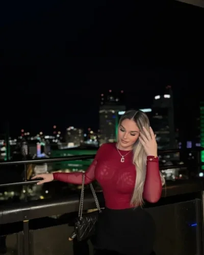 Kelsey photo 55, european, curvy, blonde hair, 170 cm, 77 kg, Large bust, Hong Kong