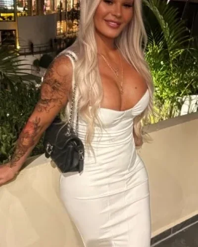 Kelsey photo 60, european, curvy, blonde hair, 170 cm, 77 kg, Large bust, Hong Kong