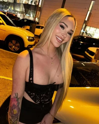 Kelsey photo 8, european, curvy, blonde hair, 170 cm, 77 kg, Large bust, Hong Kong