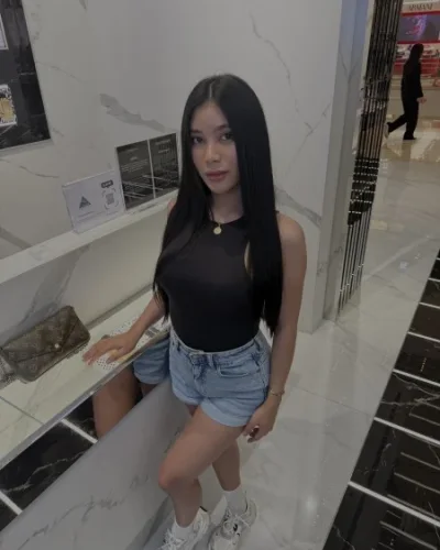 Aiko photo 2, mixed, petite, black hair, 149 cm, 45 kg, Medium bust, Hong Kong