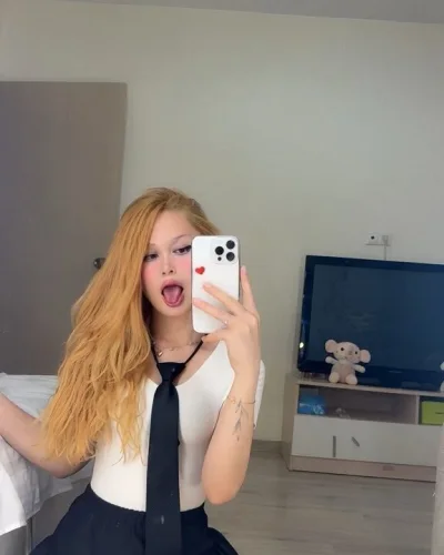 Sonya photo 3, slavic, slim, blonde hair, 170 cm, 54 kg, Small bust, Hong Kong