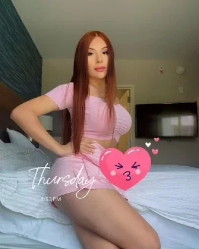 Thalia photo 2, latino, curvy, auburn hair, 170 cm, 74 kg, Medium bust, Hong Kong