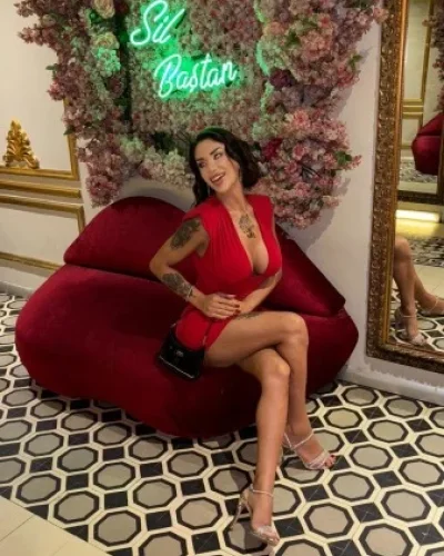 Kayla photo 10, latino, curvy, black hair, 167 cm, 74 kg, Large bust, Hong Kong