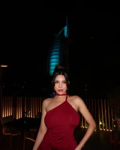 Simone photo 24, asian, average, brunette, 167 cm, 58 kg, Large bust, Hong Kong