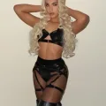 Yvonne photo 6, latino, slim, blonde hair, 180 cm, 61 kg, Small bust, Hong Kong