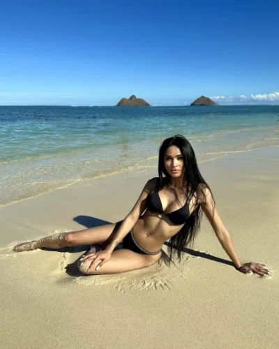 Sienna photo 15, asian, average, black hair, 174 cm, 65 kg, Small bust, Hong Kong