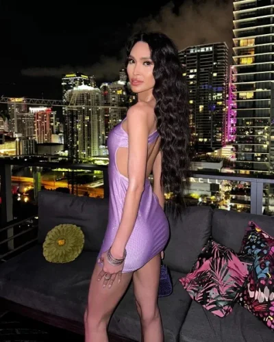 Sienna photo 44, asian, average, black hair, 174 cm, 65 kg, Small bust, Hong Kong