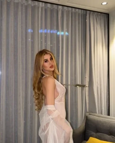 Agnes photo 4, asian, slim, blonde hair, 176 cm, 52 kg, Medium bust, Hong Kong