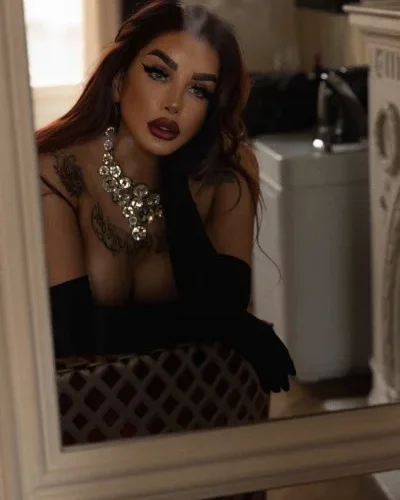 Dulce photo 24, asian, athletic, red hair, 170 cm, 70 kg, Large bust, Hong Kong