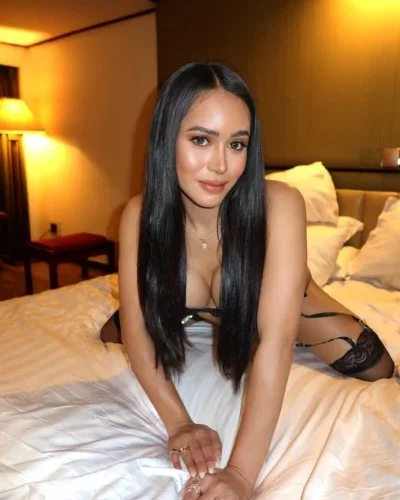 Yumi photo 32, asian, average, brunette, 161 cm, 58 kg, Medium bust, Hong Kong