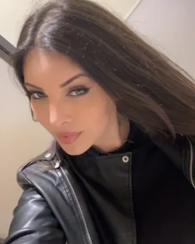 Vanessa photo 8, mixed, athletic, brunette, 164 cm, 61 kg, Large bust, Hong Kong