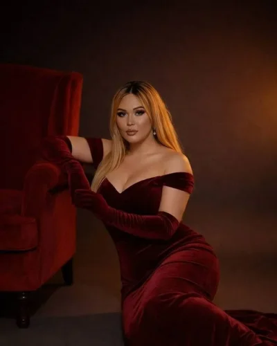 Maria photo 14, latino, athletic, blonde hair, 175 cm, 69 kg, Large bust, Hong Kong