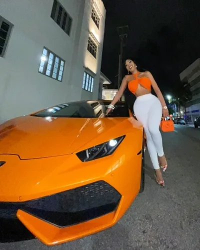 Valeri photo 15, latino, athletic, black hair, 170 cm, 72 kg, Large bust, Hong Kong