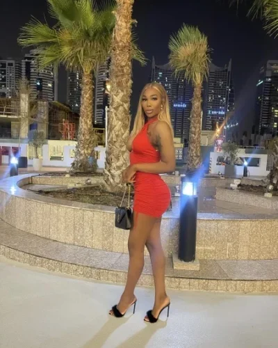 Candy photo 8, ebony / black, average, blonde hair, 182 cm, 72 kg, Large bust, Hong Kong