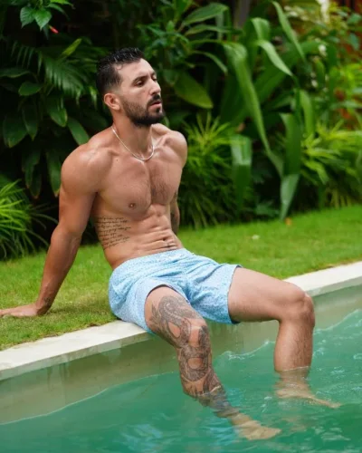 Bayram photo 11, mixed, athletic, black hair, 178 cm, 72 kg, Hong Kong