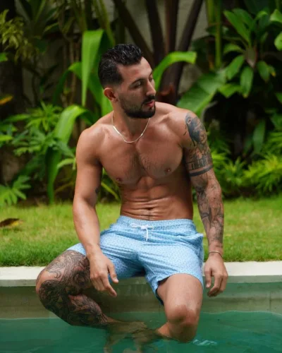 Bayram photo 12, mixed, athletic, black hair, 178 cm, 72 kg, Hong Kong