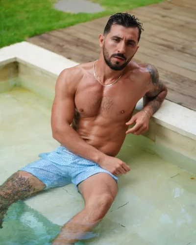 Bayram photo 17, mixed, athletic, black hair, 178 cm, 72 kg, Hong Kong
