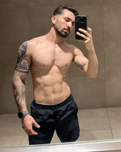 Bayram photo 5, mixed, athletic, black hair, 178 cm, 72 kg, Hong Kong