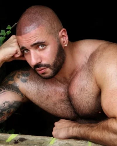 Sultan photo 11, european, curvy, brunette, 188 cm, 93 kg, Hong Kong