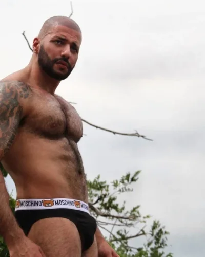 Sultan photo 15, european, curvy, brunette, 188 cm, 93 kg, Hong Kong