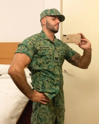 Sultan photo 21, european, curvy, brunette, 188 cm, 93 kg, Hong Kong