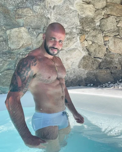 Sultan photo 22, european, curvy, brunette, 188 cm, 93 kg, Hong Kong