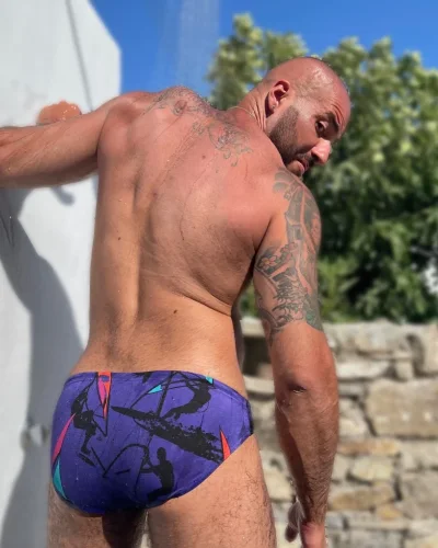 Sultan photo 26, european, curvy, brunette, 188 cm, 93 kg, Hong Kong