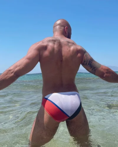 Sultan photo 27, european, curvy, brunette, 188 cm, 93 kg, Hong Kong