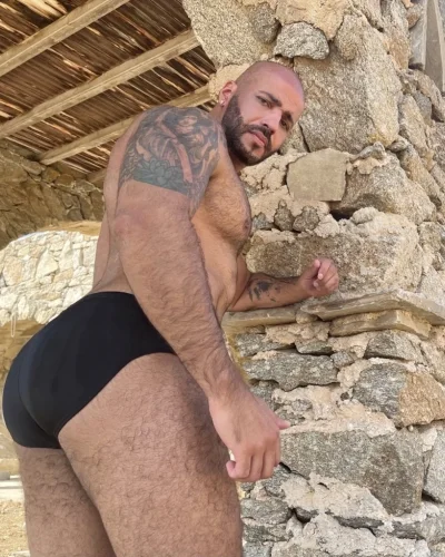 Sultan photo 29, european, curvy, brunette, 188 cm, 93 kg, Hong Kong
