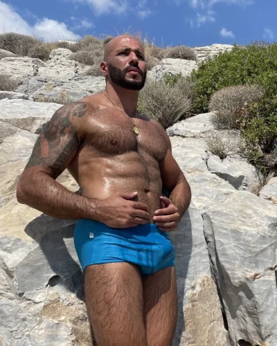 Sultan photo 43, european, curvy, brunette, 188 cm, 93 kg, Hong Kong