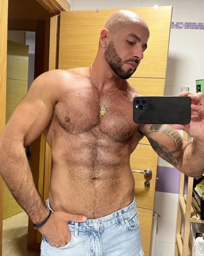 Sultan photo 54, european, curvy, brunette, 188 cm, 93 kg, Hong Kong
