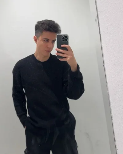 Brandon photo 2, slavic, slim, brunette, 180 cm, 61 kg, Hong Kong