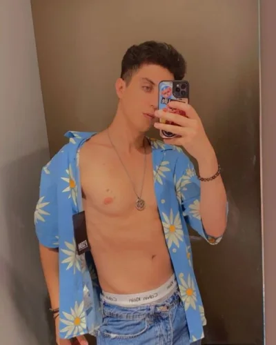 Brandon photo 3, slavic, slim, brunette, 180 cm, 61 kg, Hong Kong