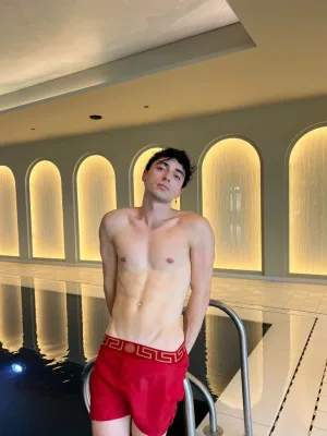 Tom photo 1, slavic, average, brunette, 170 cm, 65 kg, Hong Kong