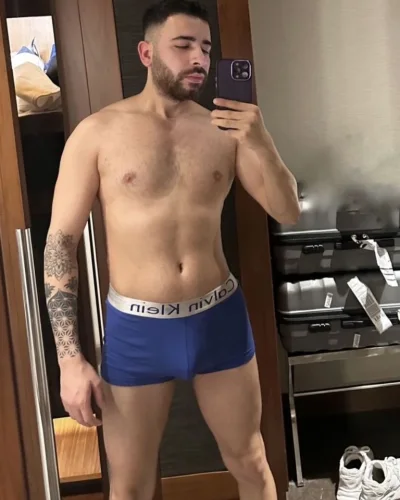 Burak photo 6, asian, average, black hair, 183 cm, 70 kg, Hong Kong