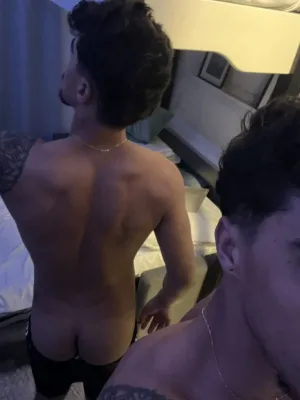 Vinicius photo 1, latino, athletic, brunette, 183 cm, 79 kg, Hong Kong