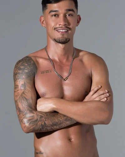 Vinicius photo 5, latino, athletic, brunette, 183 cm, 79 kg, Hong Kong