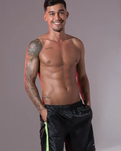 Vinicius photo 6, latino, athletic, brunette, 183 cm, 79 kg, Hong Kong