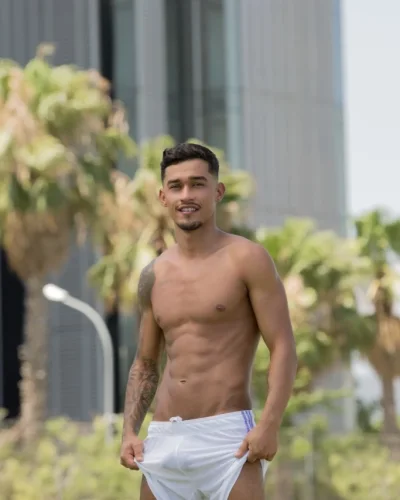 Vinicius photo 9, latino, athletic, brunette, 183 cm, 79 kg, Hong Kong