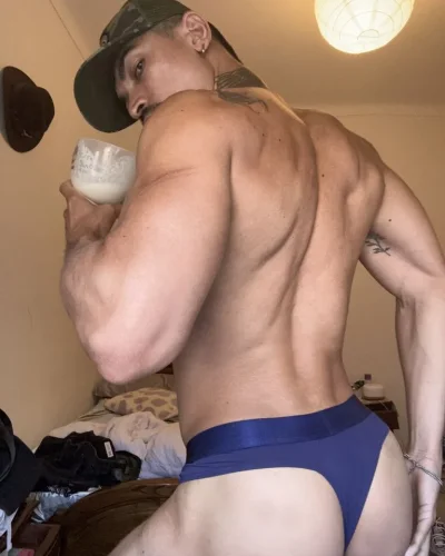 Donato photo 14, latino, athletic, black hair, 183 cm, 79 kg, Hong Kong