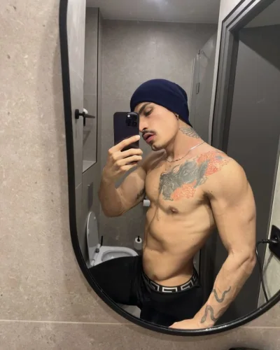 Donato photo 36, latino, athletic, black hair, 183 cm, 79 kg, Hong Kong
