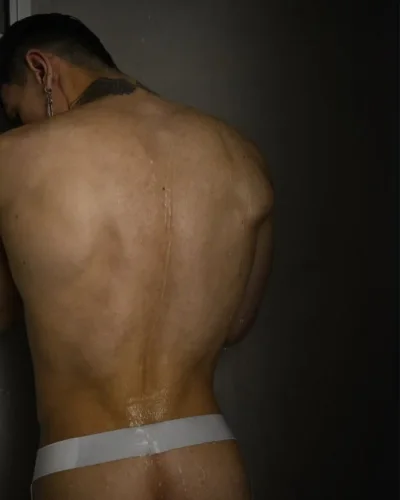 Donato photo 4, latino, athletic, black hair, 183 cm, 79 kg, Hong Kong