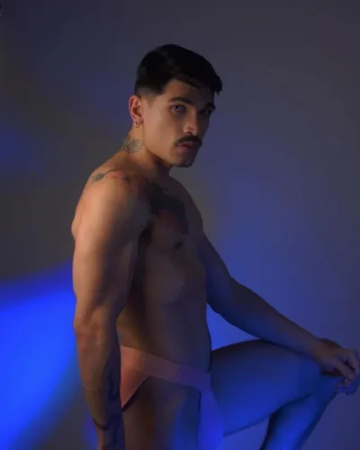 Donato photo 5, latino, athletic, black hair, 183 cm, 79 kg, Hong Kong