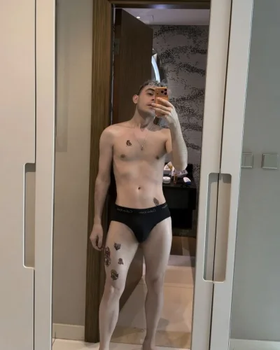 Zarussi photo 1, slavic, average, blonde hair, 180 cm, 65 kg, Hong Kong
